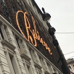 Meet your Posher, Crystal